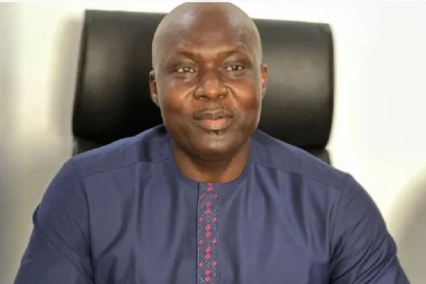 Inspecteur du Trésor et président du mythique club du Jaraaf de Dakar,